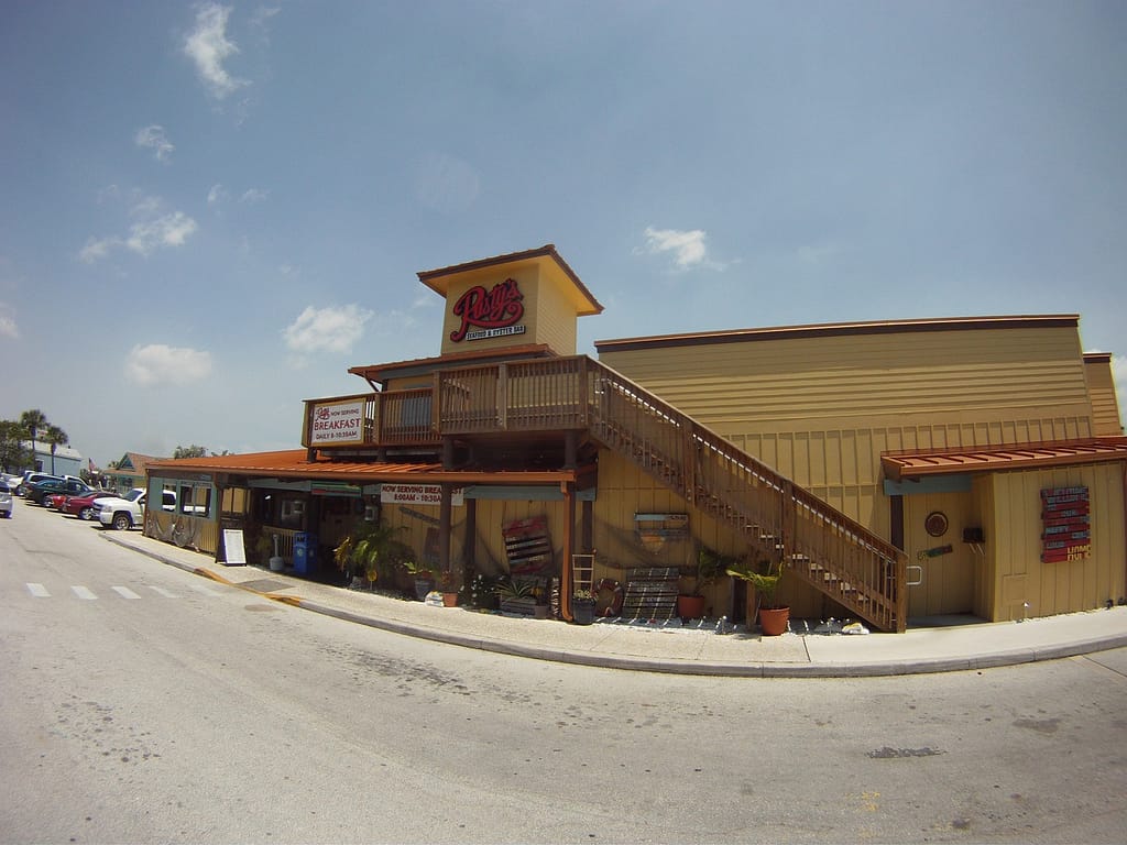 Rusty’s Seafood & Oyster Bar Port Canaveral Exterior