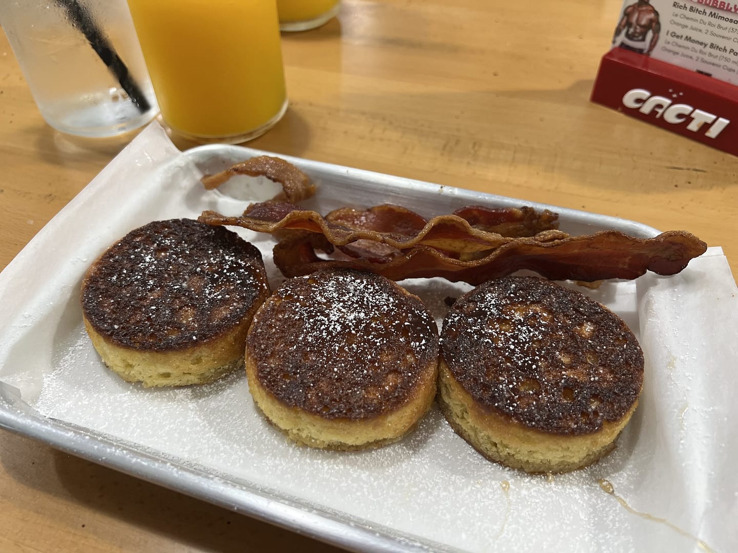 Bacon Bitch pancakes and bacon