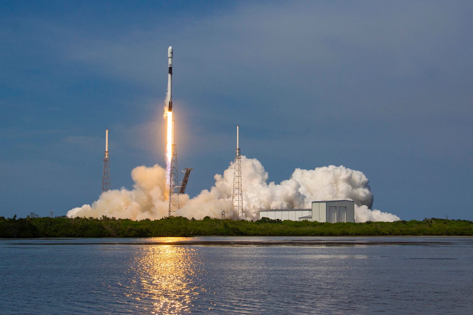 SpaceX Rocket Launch near The Space Bar